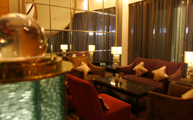 Grand Forward Hotel