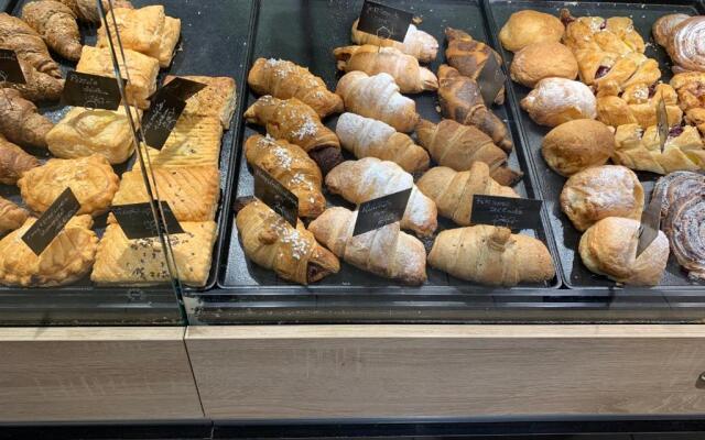 Gracia Apartment House