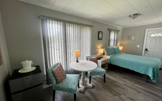 Claddagh Motel & Suites