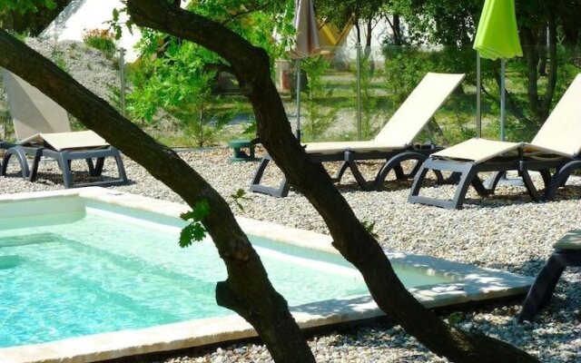 Lodges en Provence - Caravan Park