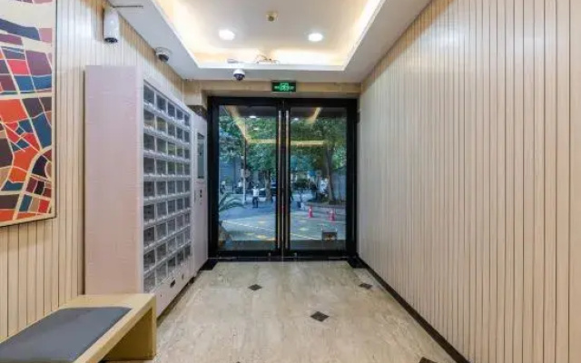 HanTing Hotel (Shanghai Pedestrian Street Fujian Middle Road)