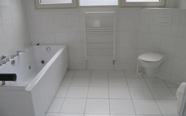 Tidy Furnished Chalet With a Dishwasher