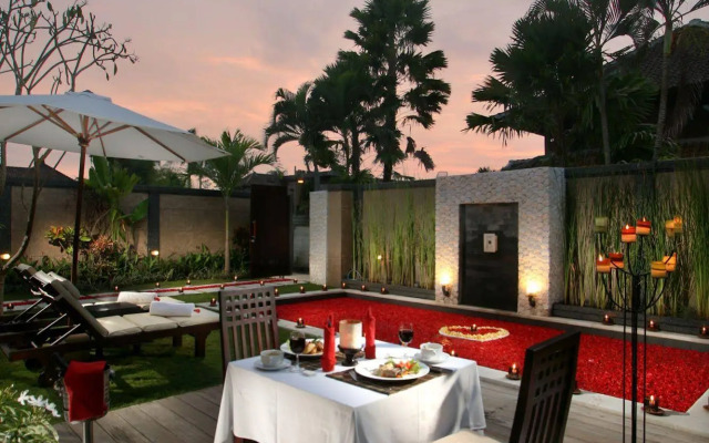 Bali Rich Seminyak Villas