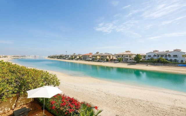 The Palm Jumeirah Villas - Frond F