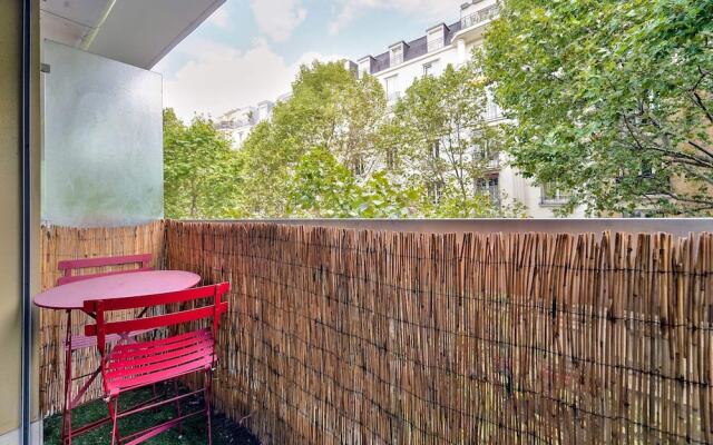 Well-equipped Studio With Balcony - Paris 19ème