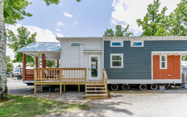 Sunrise At River Rocks Landing With 3 Pools 1 Bedroom Bungalow