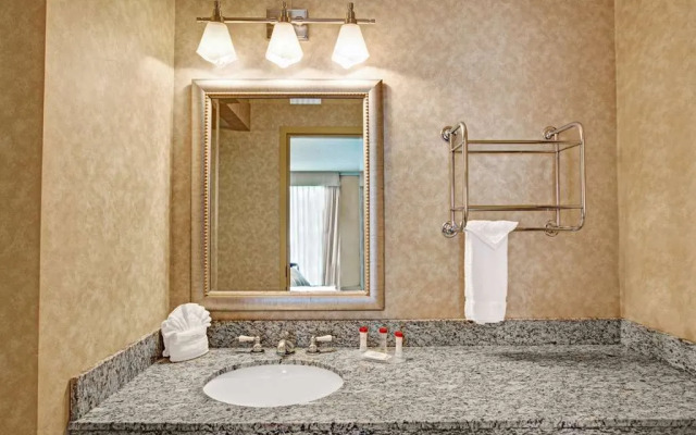Ramada Wayne Fairfield Area