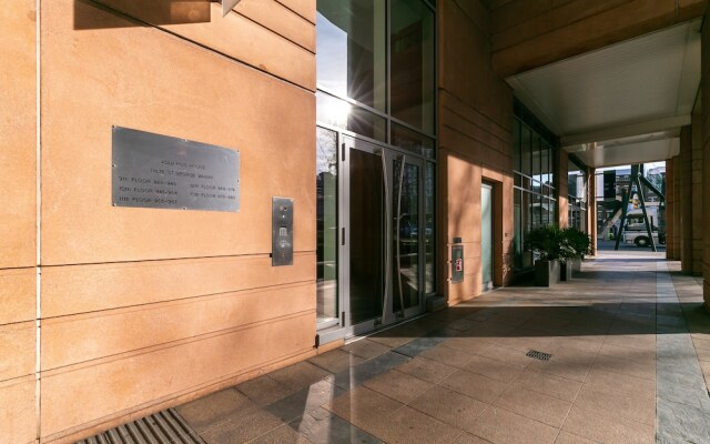 St. George Wharf Serviced Apartments by TheSquare