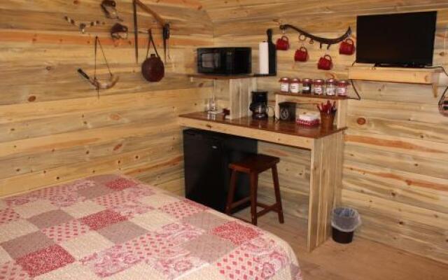 Horse Barn-Silver Room