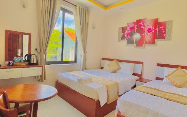 Phuc Con Son Hotel by ZUZU