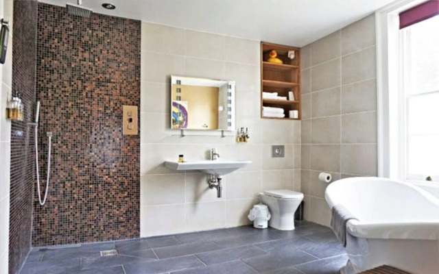 Chaucer House BijouAbode