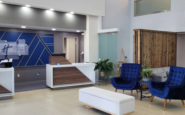 Holiday Inn Exp New Albany by IHG