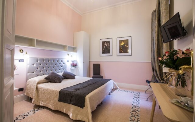 Art Nouveau Roma Colosseo Suite