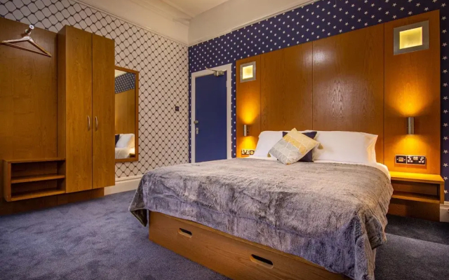 The New England Hotel