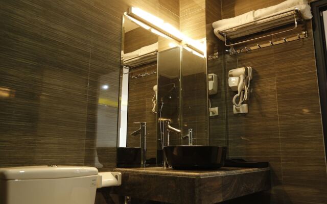 Bao Ngoc Diamond Hotel