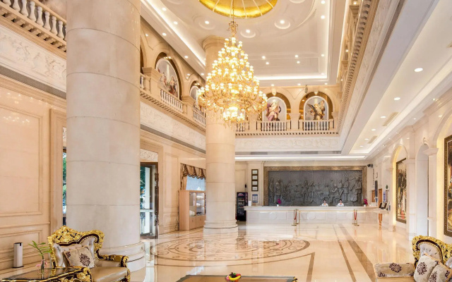 Vienna International Hotel (Maoming High-speed Railway Station)
