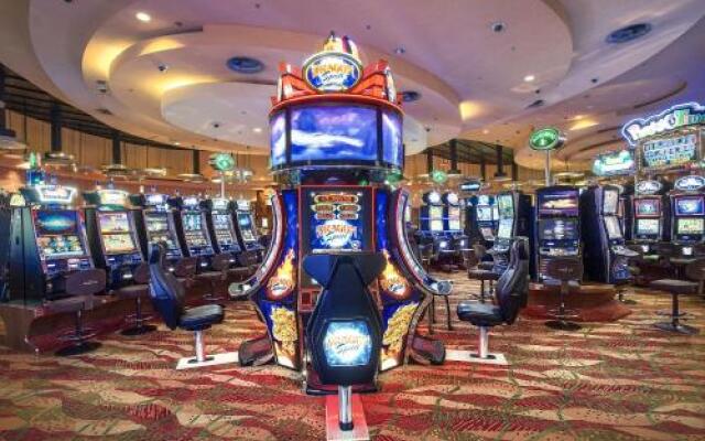 Mond, Resort & Entertainment