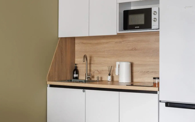 Apartments on 50 let Oktyabrya 63g street (2)