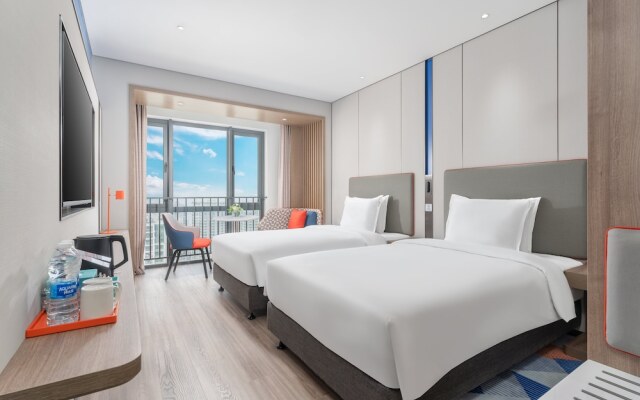 Holiday Inn Express Guangzhou Panyu Dashi by IHG