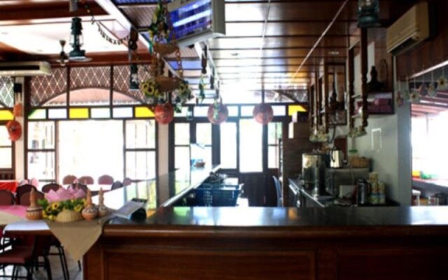 Green Village Pasir Salak Eco River Resort