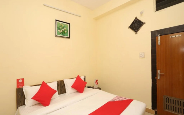 Oyo 24097 Hotel Gangotri