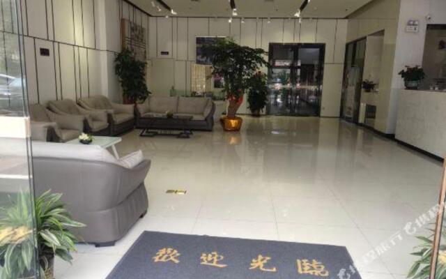 Zhihui Apartment Hotel