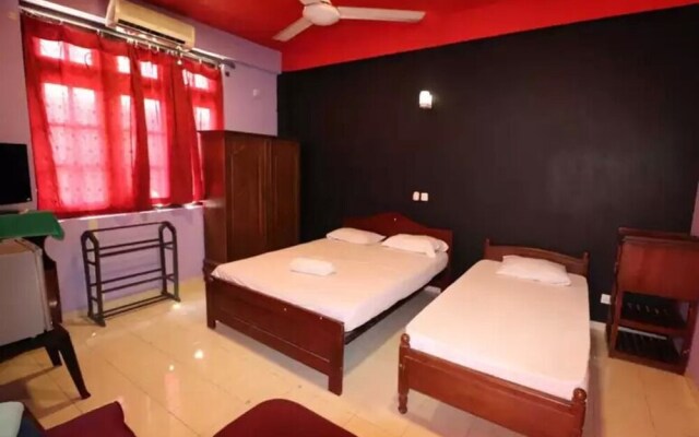Mount Lanka Hotel & Suites
