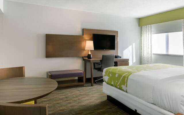Radisson Hotel Grand Rapids Riverfront