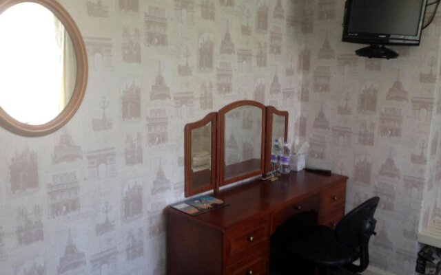 Liverpool Airport Rooms