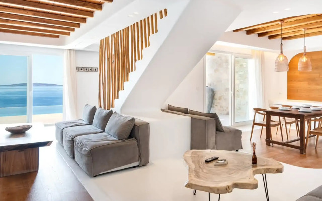 Ria Mar Villas & Suites by Live&Travel