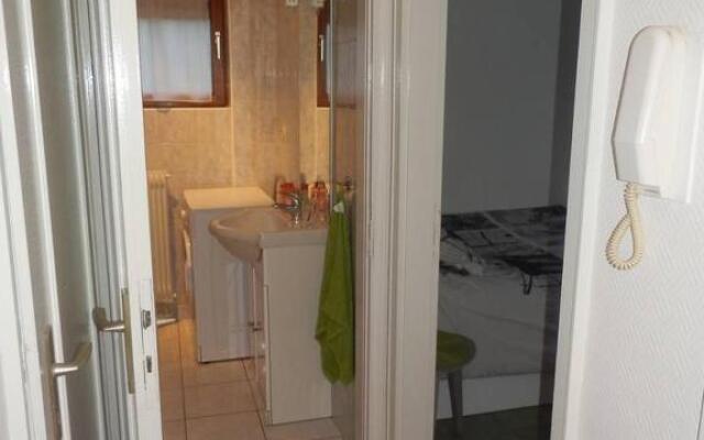 Agréable appartement 2 pieces a forbach - check in autonome