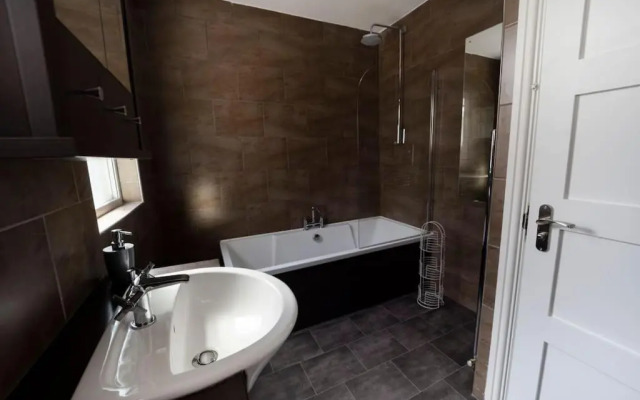 Spacious Holiday Home in Porthcawl