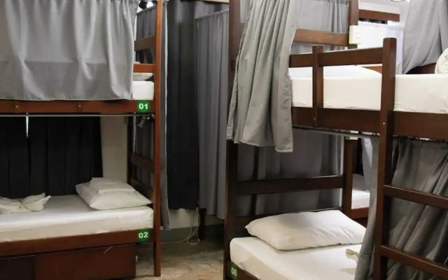 Teofel Hostel by Hiverooms