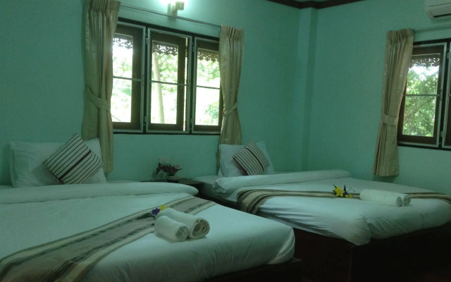 Mitkhoonyoum Hotel