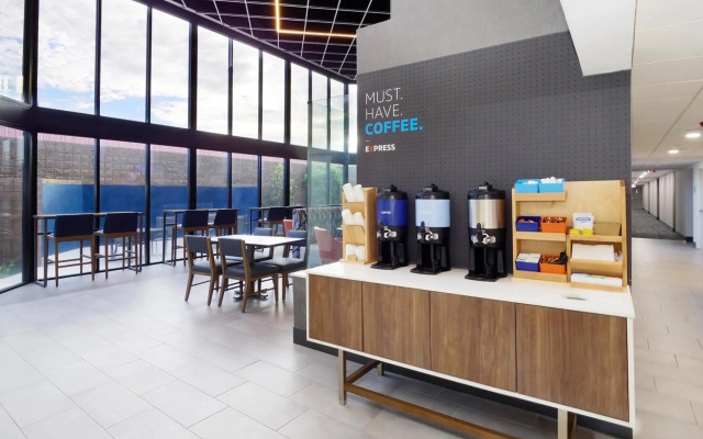 Holiday Inn Express & Suites Phoenix - Tempe by IHG