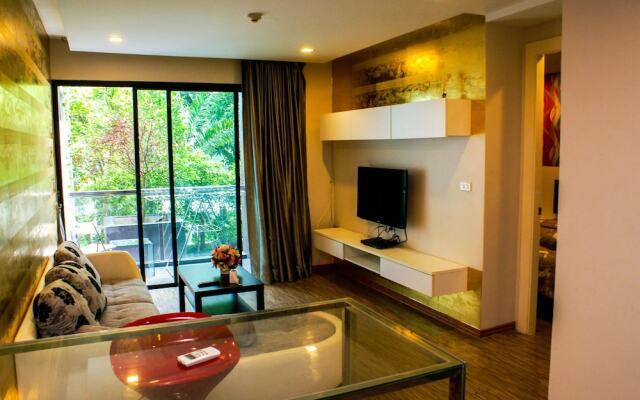 Sixty Six Pattaya Beach Road Apartment