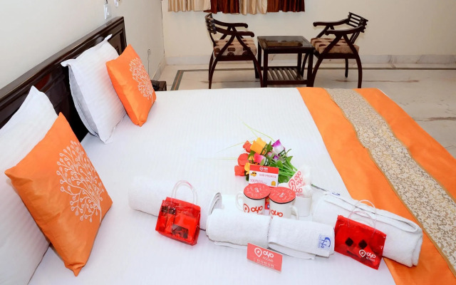 OYO 2028 Hotel Coral's Inn