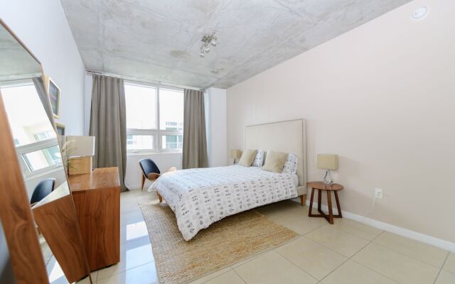Miami World Rental - Midtown 608