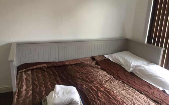 Old Palace Budget Rooms