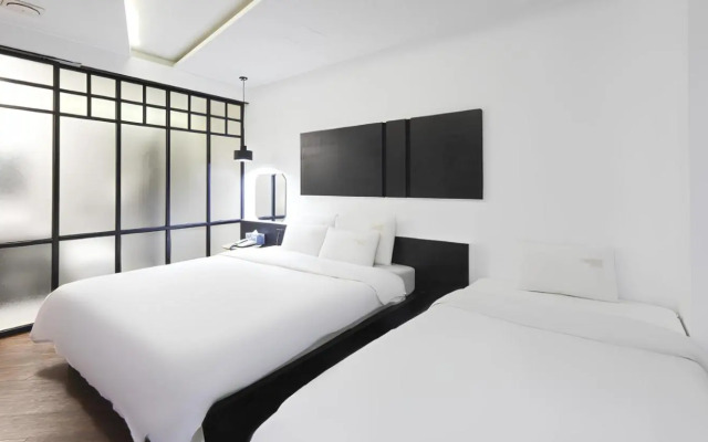 2 Heaven Hotel
