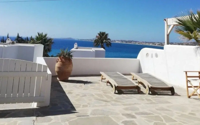 Beach House With Seaview