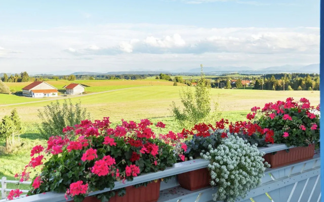 Tolles Bauernhaus im Allgaeu mit Alpenblick