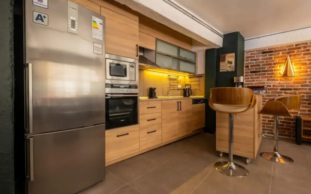 Amazing Flat With Stylish Interior in Beyoglu