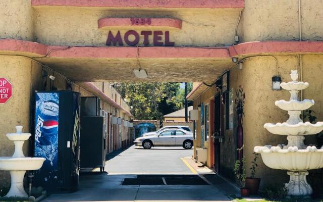 Griffith Park Motel - LA Hollywood Area