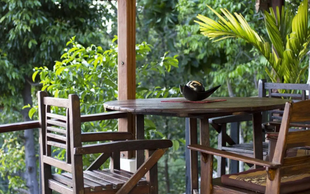 The Green Palm