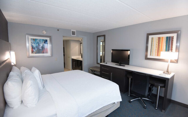 Fairfield Inn and Suites by Marriott Atlanta Airport North