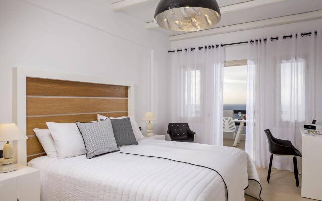 Azzurro Suites