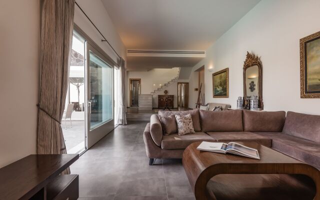 Kaminos Private Villa