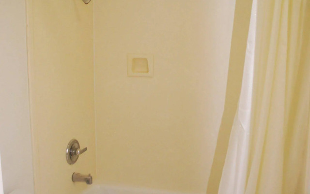 Hollywood Inn Express South