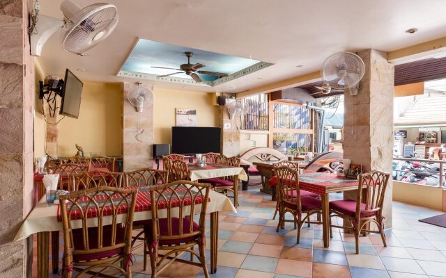 Summer Breeze Hotel
